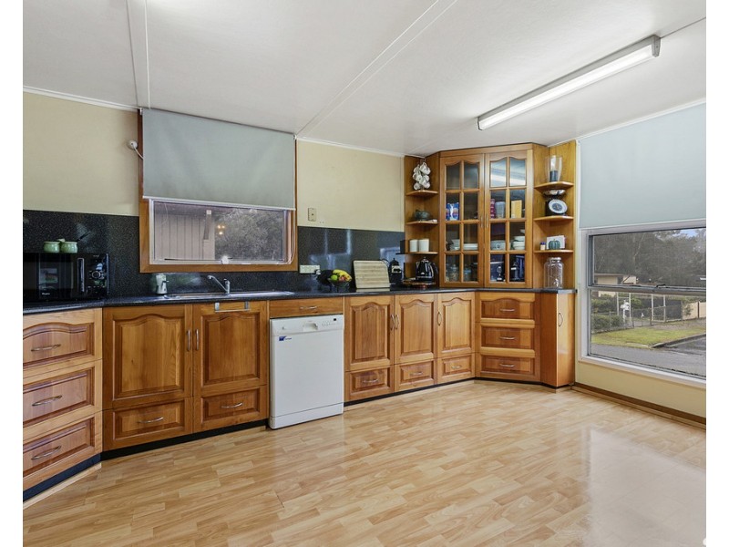 1 Laurel Drive, Rosebery TAS 7470