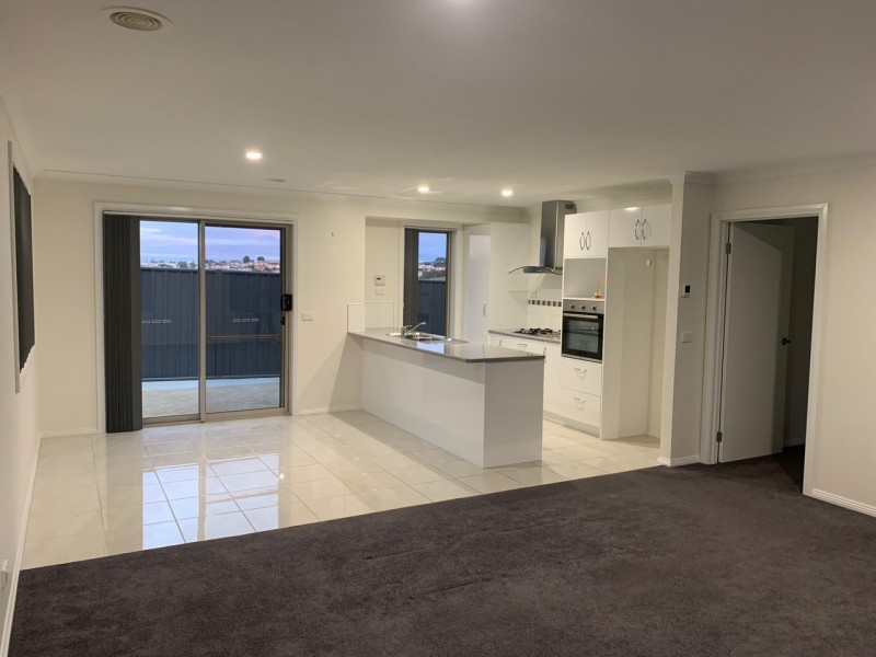 2/9 Nairana Avenue, Shorewell Park TAS 7320