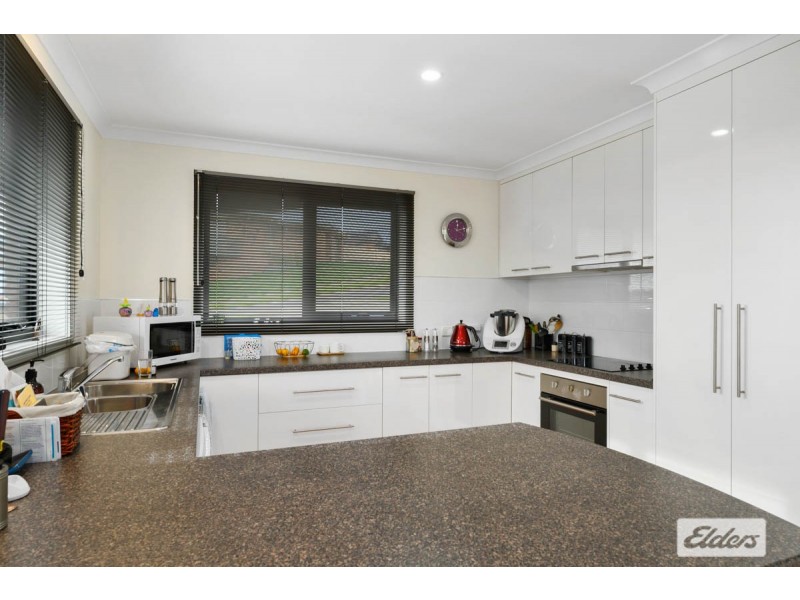 1/12 Josie Crescent, Romaine TAS 7320