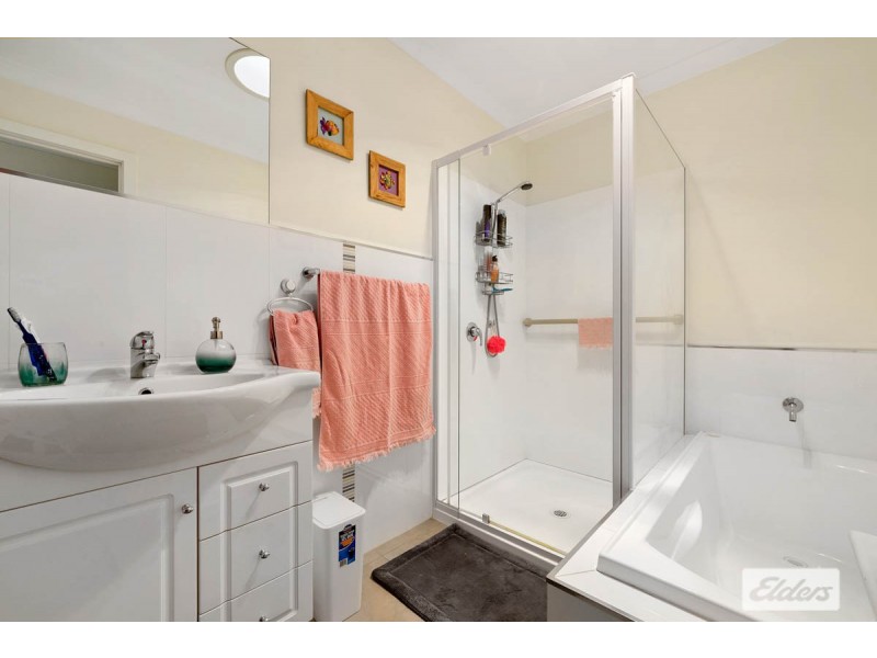 1/12 Josie Crescent, Romaine TAS 7320