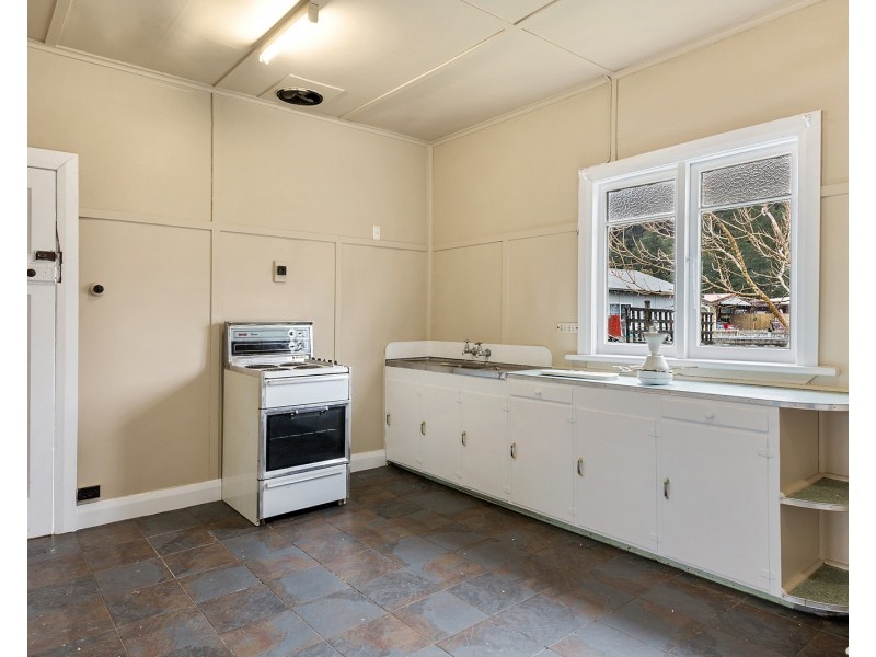 5 Bury Street, Queenstown TAS 7467