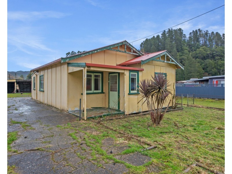 5 Bury Street, Queenstown TAS 7467