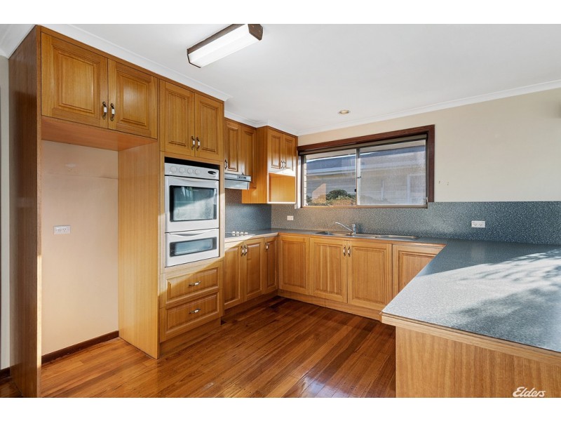 34 Beaufort Street, Somerset TAS 7322