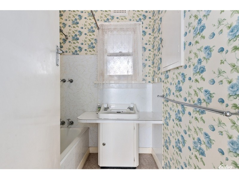 38 Malunna Crescent, Parklands TAS 7320