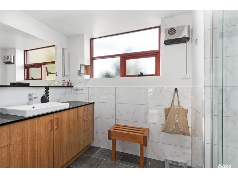 13 Bay View Avenue, Burnie TAS 7320