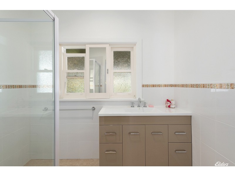 12 Speed Street, Cooee TAS 7320