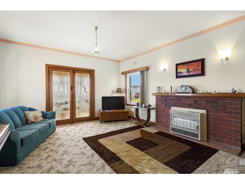 12 Speed Street, Cooee TAS 7320
