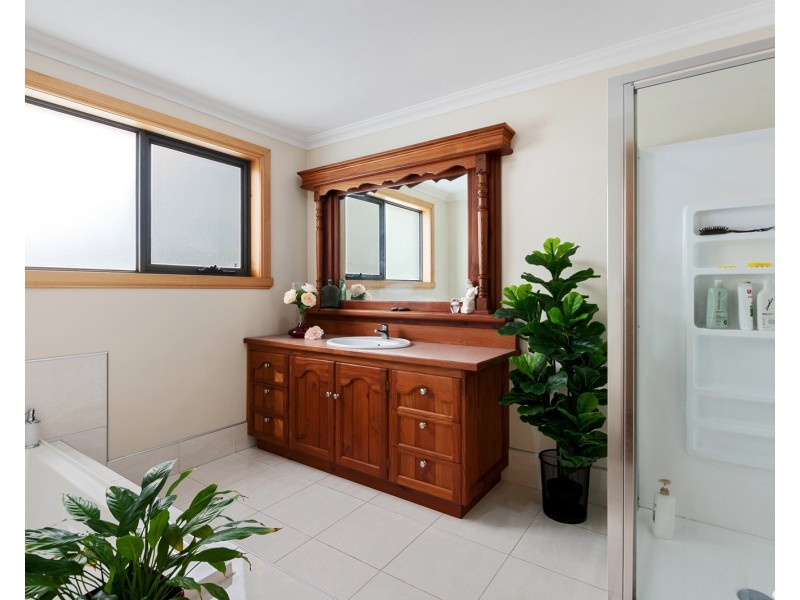 42 Lennah Drive, Wynyard TAS 7325