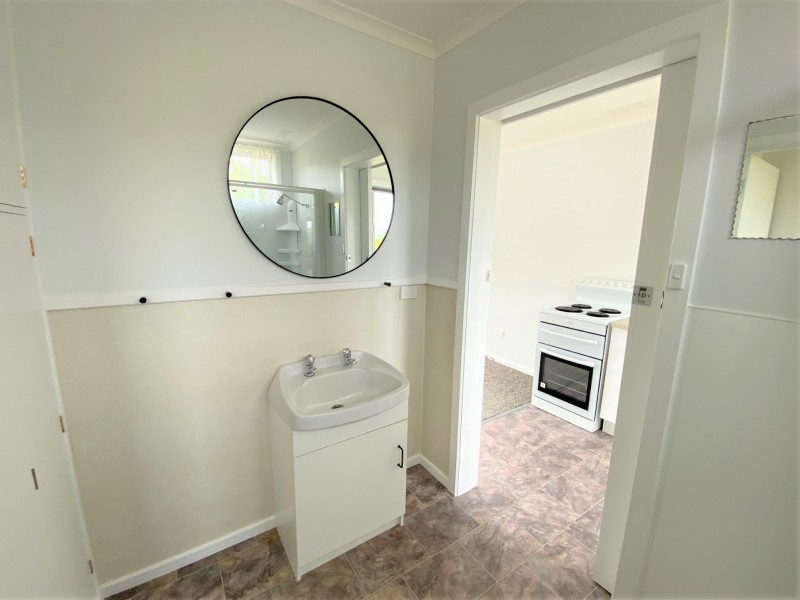 3/11 Hampson Street, Penguin TAS 7316