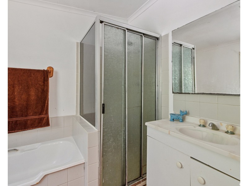 2 Du Cane Street, Queenstown TAS 7467