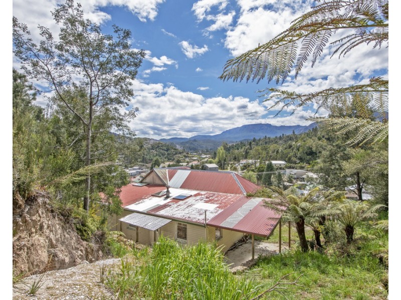 2 Du Cane Street, Queenstown TAS 7467