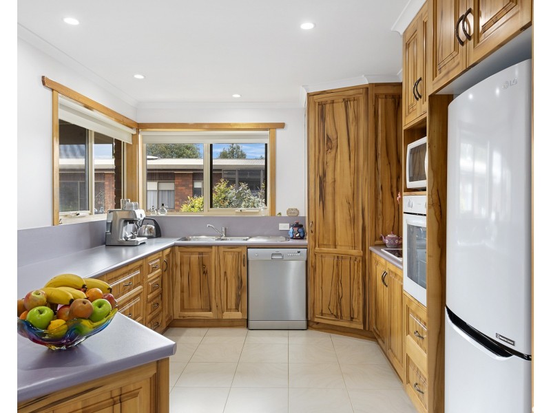 8 Manuka Drive, Romaine TAS 7320