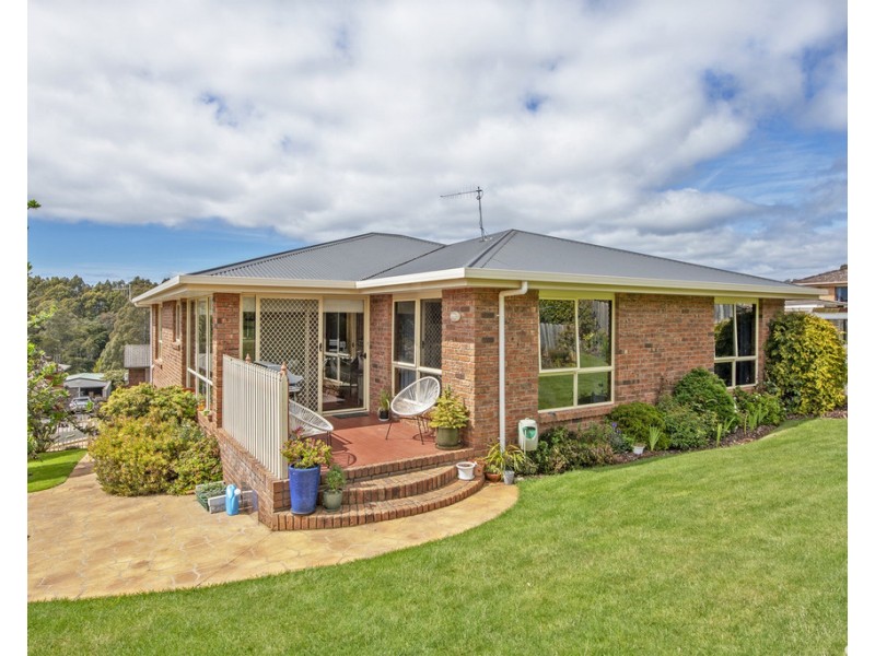 8 Manuka Drive, Romaine TAS 7320