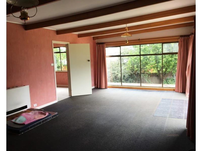 9 West Street, Upper Burnie TAS 7320