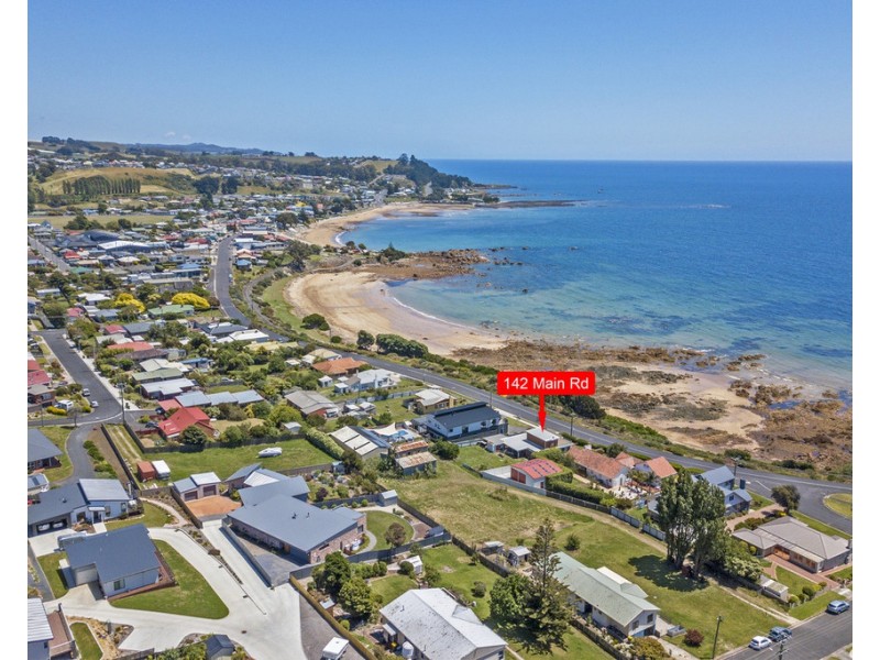 142 Main Road, Penguin TAS 7316