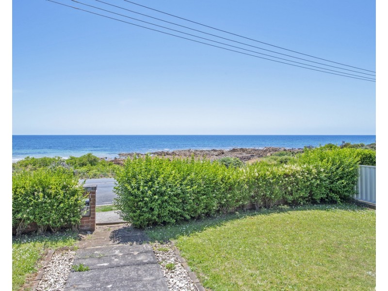 142 Main Road, Penguin TAS 7316