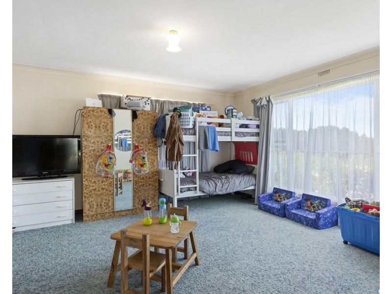 142 Main Road, Penguin TAS 7316