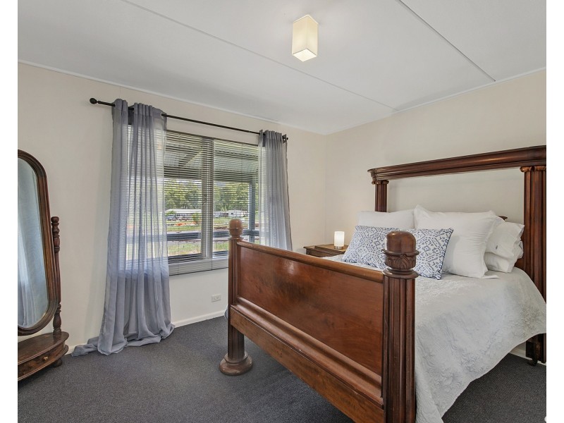 7 Madden Street, Tullah TAS 7321