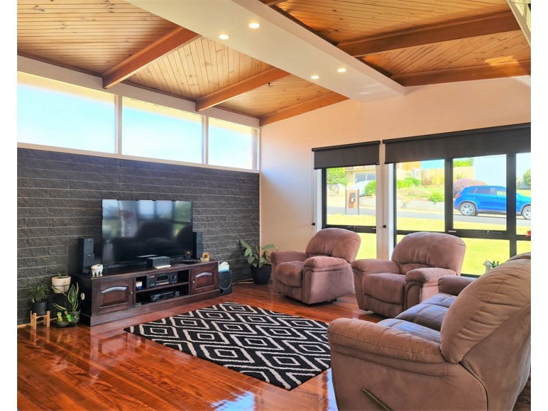 31 Paraka Street, Parklands TAS 7320