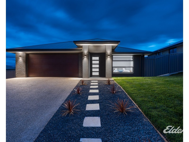 4 Madeline Drive, Mooreville TAS 7321