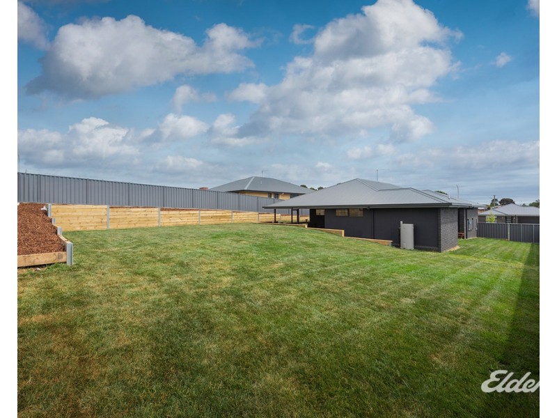 4 Madeline Drive, Mooreville TAS 7321