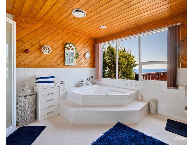 16 View Road, Burnie TAS 7320