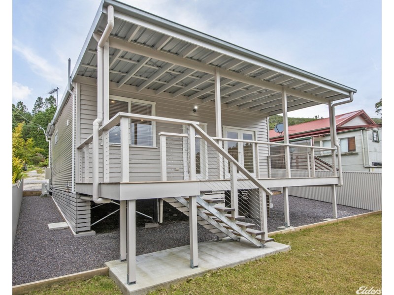 8 Peters Street, Queenstown TAS 7467