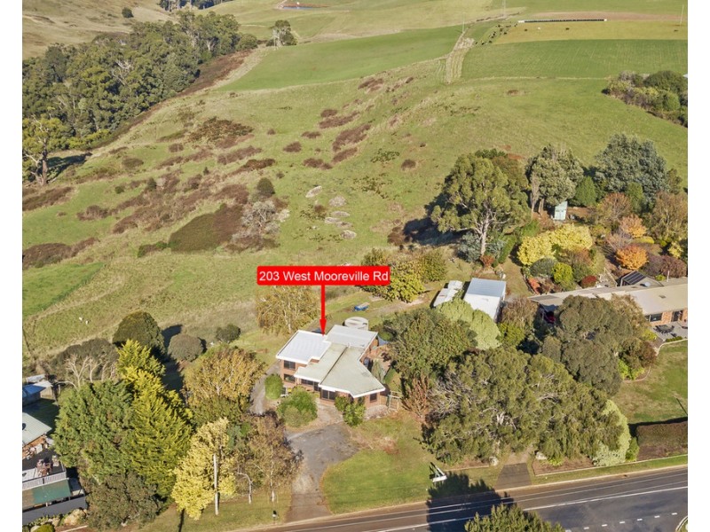 203 West Mooreville Road, East Cam TAS 7321