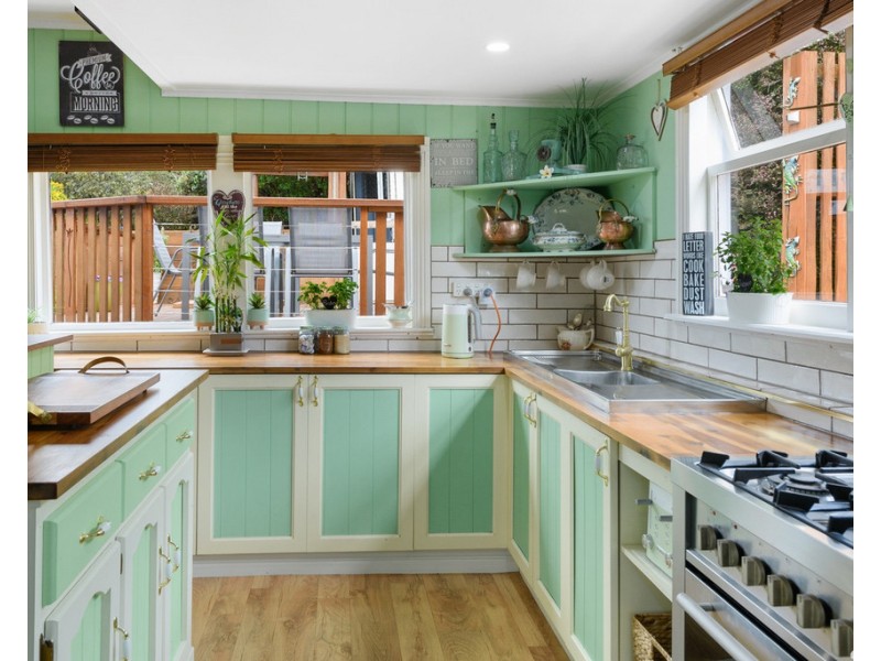 16 Pelissier Street, Somerset TAS 7322