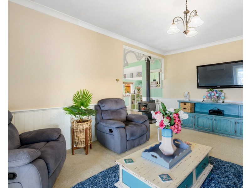 16 Pelissier Street, Somerset TAS 7322