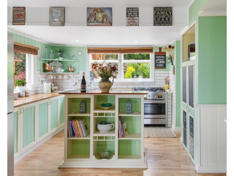 16 Pelissier Street, Somerset TAS 7322