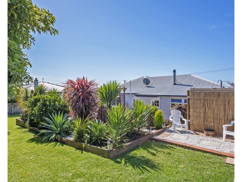 16 Pelissier Street, Somerset TAS 7322