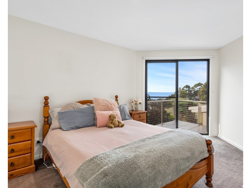 4 Panorama Crescent, Cooee TAS 7320