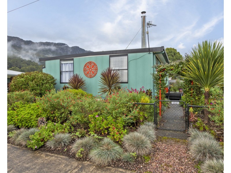 6 Sophia Street, Tullah TAS 7321