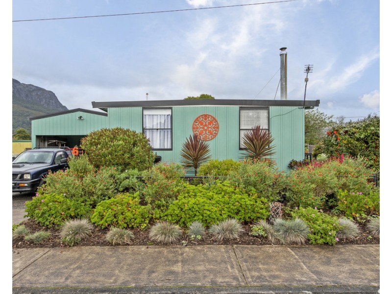 6 Sophia Street, Tullah TAS 7321