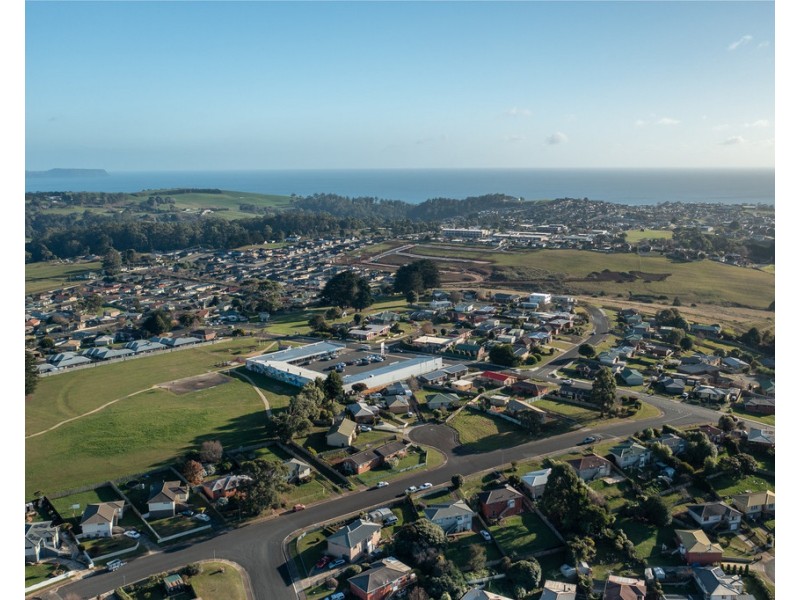 8 Wright Street, Shorewell Park TAS 7320
