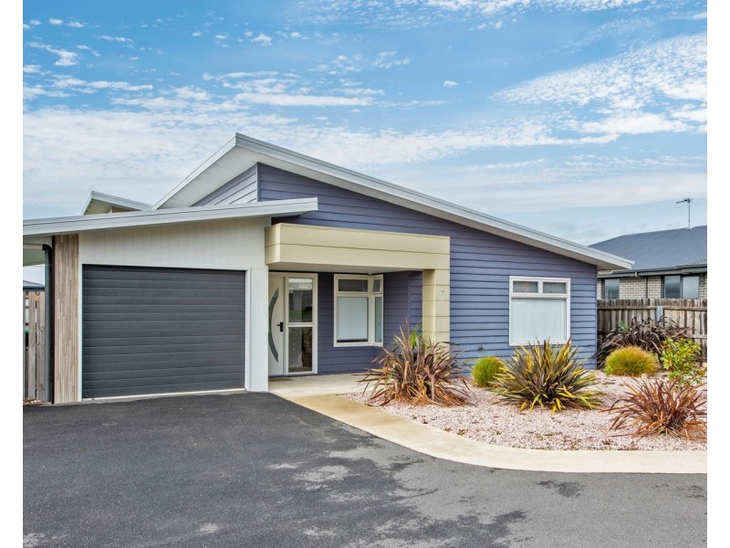7/34 Overall Street, Sulphur Creek TAS 7316