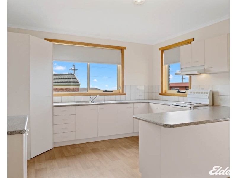2/37 Thorne Street, Upper Burnie TAS 7320