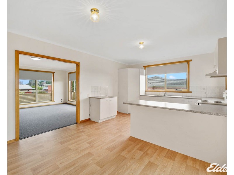 2/37 Thorne Street, Upper Burnie TAS 7320