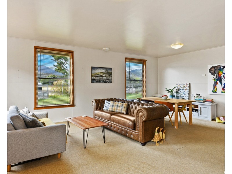 2 Huon Court, Rosebery TAS 7470