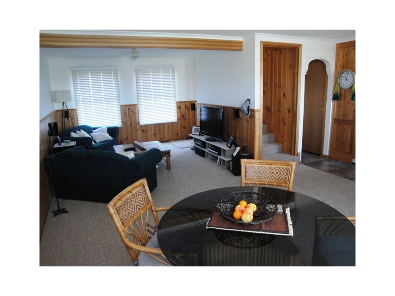 Unit 2 / 4 William Street, Burnie TAS 7320