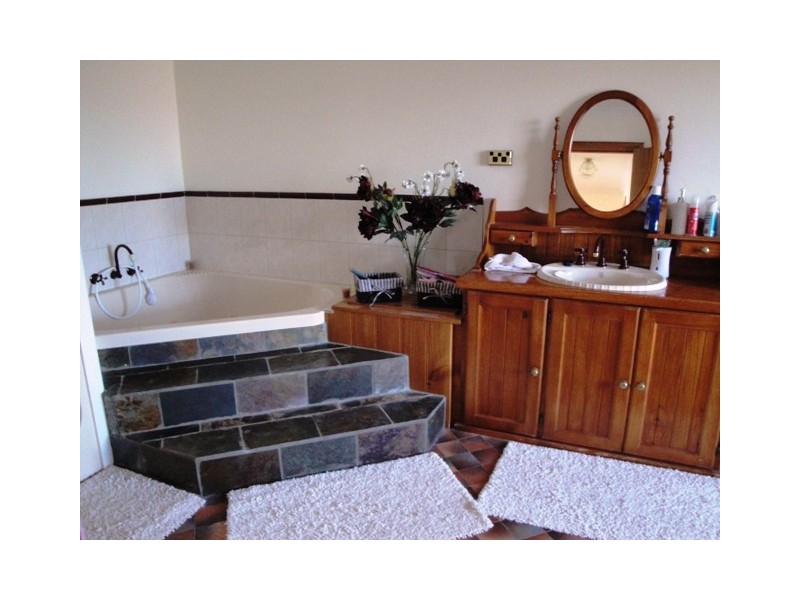 Unit 2 / 4 William Street, Burnie TAS 7320