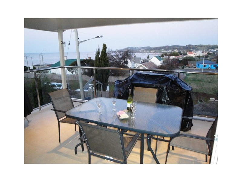 Unit 5 / 20 Main Road, Penguin TAS 7316