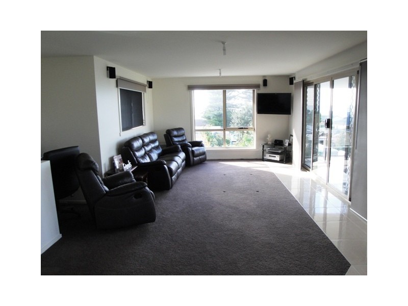 Unit 5 / 20 Main Road, Penguin TAS 7316
