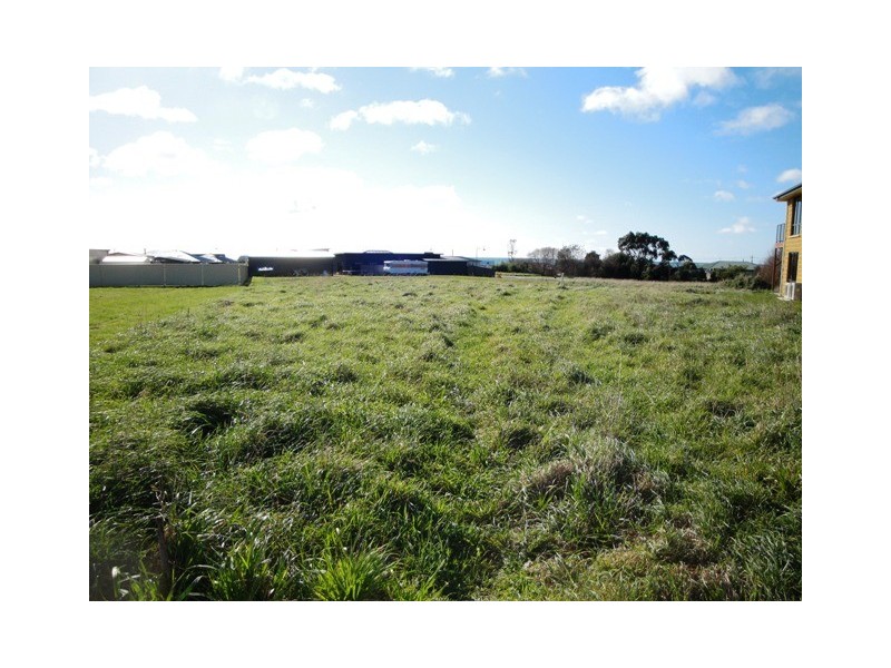 15 Waterford Drive, Sulphur Creek TAS 7316
