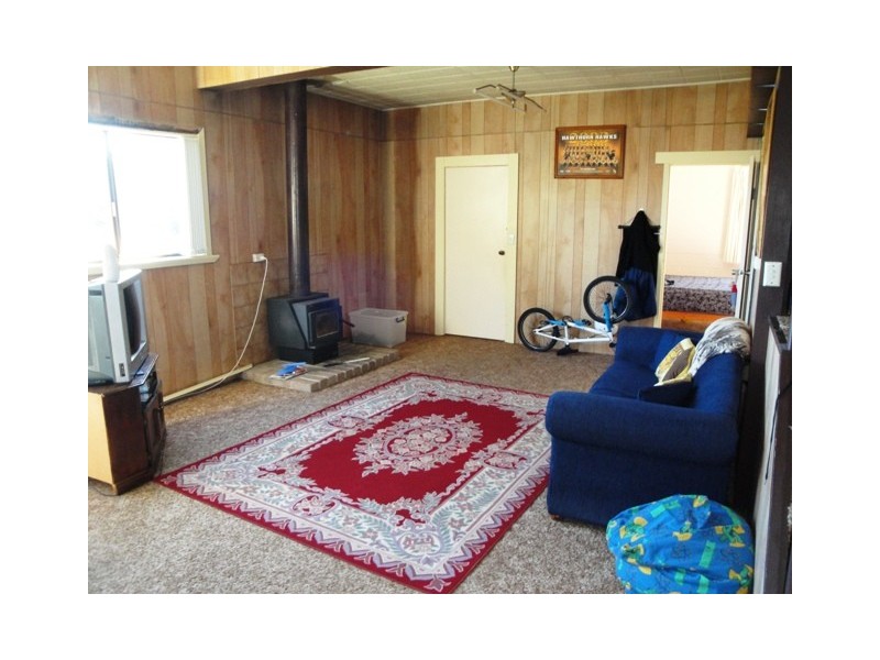 25 Quinn Street, Penguin TAS 7316