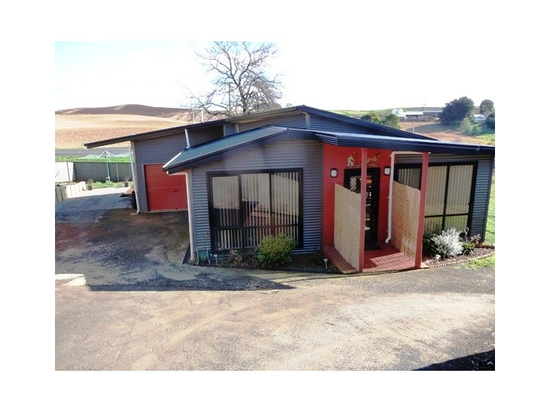14 Josie Crescent, Burnie TAS 7320