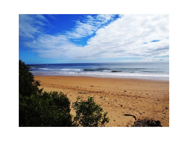 2/20 Seabreeze Avenue, Sulphur Creek TAS 7316