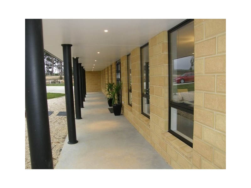 17 Allegra Drive, Heybridge TAS 7316