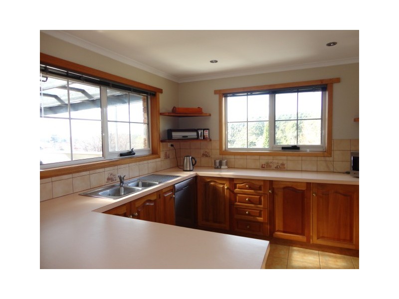 18 Blackwood Parade, Burnie TAS 7320